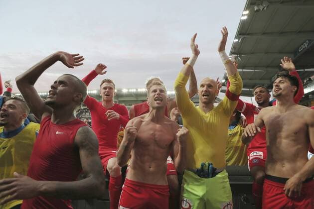 SOCCER - UEFA EL quali, Rosenborg vs A.Wien TRONDHEIM,NORWAY,25.AUG.16 - SOCCER - UEFA Europa League, Play-off qualification, BK Rosenborg Trondheim vs FK Austria Wien. Image shows the rejoicing of A.Wien. GEPAxpictures xChristianxOrt