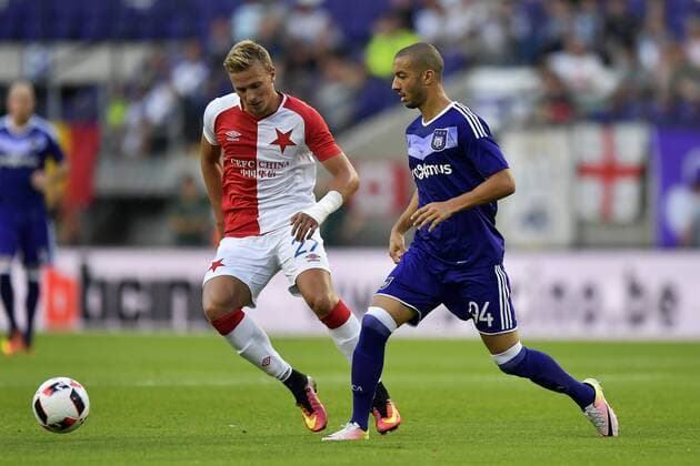 BRUSSELS, BELGIUM - AUGUST 25 : Sofiane Hanni midfielder of RSC Anderlecht is challenged by Antonin Barak defender of SK Slavia Praha FOOTBALL : Anderlecht vs Slavia Praha - Europa League - Bruxelles - 25 08 2016 PhotoNews Panoramic 