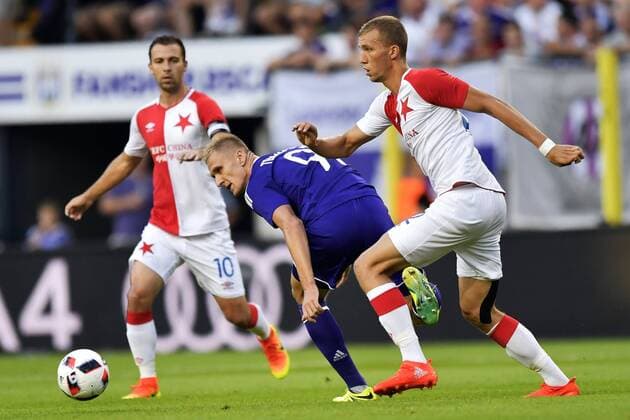 BRUSSELS, BELGIUM - AUGUST 25 : Lukasz Teodorzcyk forward of RSC Anderlecht is fighting for the ball with Tomas Soucek defender of SK Slavia Praha FOOTBALL : Anderlecht vs Slavia Praha - Europa League - Bruxelles - 25 08 2016 PhotoNews Panoramic 