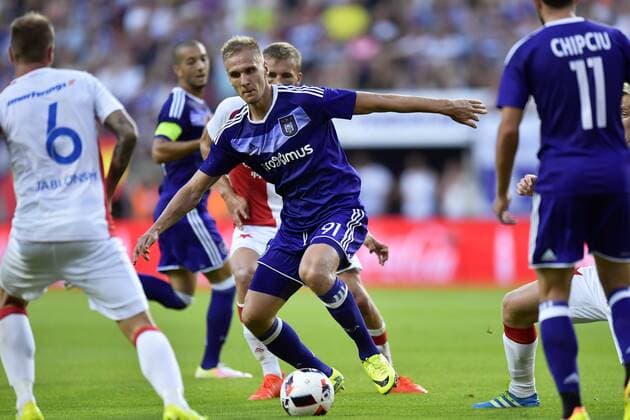 BRUSSELS, BELGIUM - AUGUST 25 : Lukasz Teodorzcyk forward of RSC Anderlecht is attacking FOOTBALL : Anderlecht vs Slavia Praha - Europa League - Bruxelles - 25 08 2016 PhotoNews Panoramic 