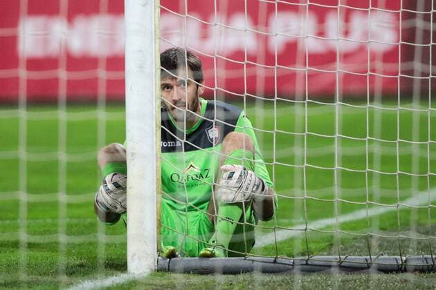 25.08.2016, Ljudski vrt, Maribor, SLO, UEFA EL, NK Maribor vs Gabala FK, im Bild Dmytro Bezotosniy 22 of Gabala FK disappointed during the UEFA Europaleague Play off 2nd Leg Match between NK Maribor and Gabala FK at the Ljudski vrt in Maribor, Slovenia on 2016 08 25. Maribor  EP_stida  