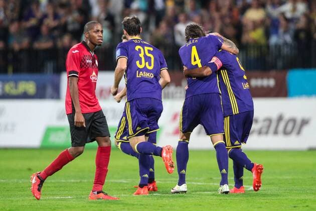 25.08.2016, Ljudski vrt, Maribor, SLO, UEFA EL, NK Maribor vs Gabala FK, im Bild Players of Maribor celebrate after scoring a goal during the UEFA Europaleague Play off 2nd Leg Match between NK Maribor and Gabala FK at the Ljudski vrt in Maribor, Slovenia on 2016 08 25. Maribor  EP_stida  