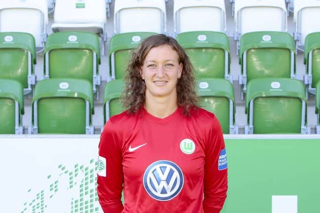 Fußball, 1. BL Damen, VfL Wolfsburg Porträttermin Almuth Schult (Wolfsburg, 1) Porträt, Portrait, Einzelbild, Fußball,Allianz Frauen Bundesliga, Fototermin VfL Wolfsburg, xtgx