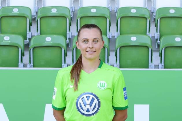 Fußball, 1. BL Damen, VfL Wolfsburg Porträttermin Noelle Maritz (Wolfsburg, 16) Porträt, Portrait, Einzelbild, Fußball,Allianz Frauen Bundesliga, Fototermin VfL Wolfsburg, xtgx