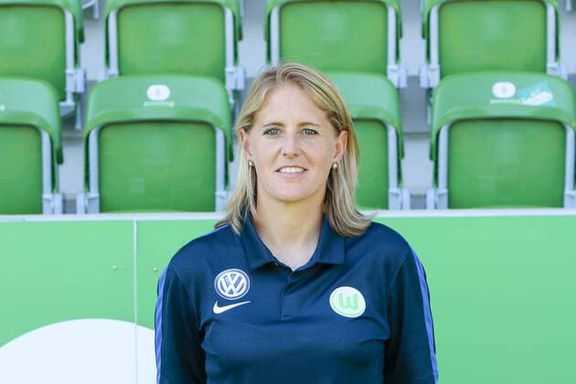 Fußball, 1. BL Damen, VfL Wolfsburg Porträttermin Co-Trainerin Britta Carlson (Wolfsburg) Porträt, Portrait, Einzelbild, Fußball,Allianz Frauen Bundesliga, Fototermin VfL Wolfsburg, xtgx