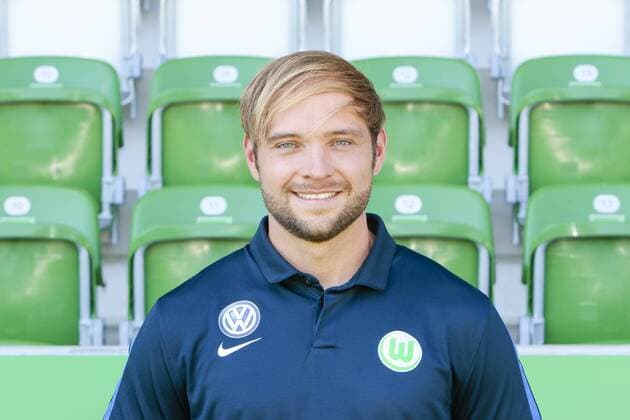 Fußball, 1. BL Damen, VfL Wolfsburg Porträttermin Co-Trainer Stephan Lerch (Wolfsburg) Porträt, Portrait, Einzelbild, Fußball,Allianz Frauen Bundesliga, Fototermin VfL Wolfsburg, xtgx