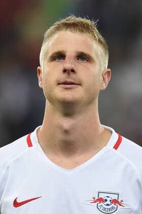 Fußball Champions League Qualifikation FC Red Bull Salzburg - GNK Dinamo Zagreb am 24.08.2016 in der Red Bull Arena in Salzburg Martin Hinteregger ( Salzburg ) xRx