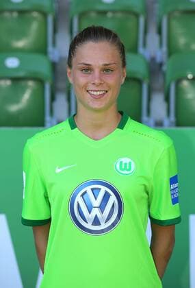 Fußball, 1. BL Damen, VfL Wolfsburg Porträttermin VfL Frauen, Fototermin Wolfsburg, Deutschland. 26.08.2016, FUßBALL - VfL Wolfsburg, Fototermin, 1. Allianz Frauen Bundesliga, Saison 2016 17. Bild zeigt: Ewa Pajor (VfL Wolfsburg) Wolfsburg