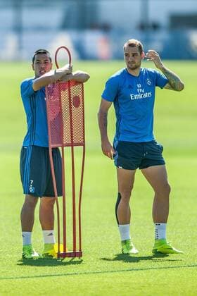 Deutschland, Hamburg , Volkspark Stadion, Fussball, 1. Bundesliga, Saison 2016 2017 , Training des Hamburger SV,Bobby Wood, Pierre-Michel Lasogga( HSV )