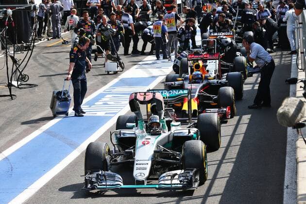 Belgian Grand Prix, Spa Francorchamps 25 - 28 August 2016 Nico Rosberg (GER) Mercedes AMG F1 W07 Hybrid in the pits as the race is stopped. 28.08.2016. Race 