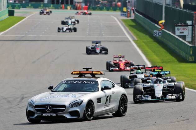 Formel 1, GP von Belgien, Sieger Nico Rosberg Belgian Grand Prix, Spa Francorchamps 25 - 28 August 2016 Nico Rosberg (GER) Mercedes AMG F1 W07 Hybrid leads behind the FIA Safety Car. 28.08.2016. Race 