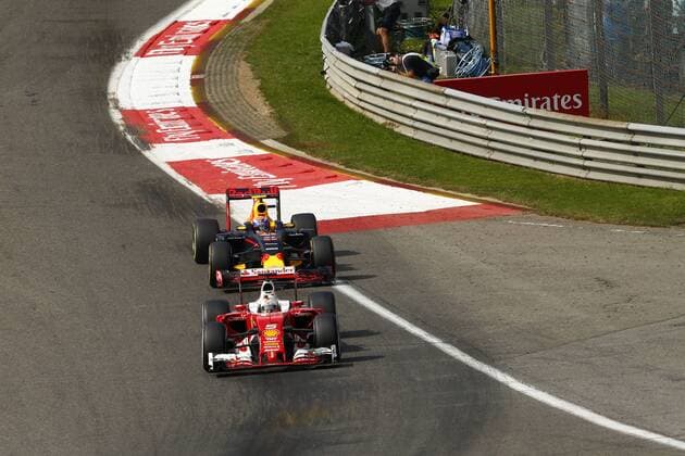 Motorsports: FIA Formula One World Championship WM Weltmeisterschaft 2016, Grand Prix of Belgium, 5 Sebastian Vettel (GER, Scuderia Ferrari), 33 Max Verstappen (NLD, Red Bull Racing), xHOCHxZWEIx