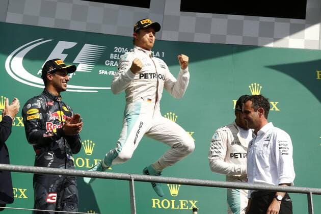 Formel 1, GP von Belgien, Sieger Nico Rosberg Motorsports: FIA Formula One World Championship WM Weltmeisterschaft 2016, Grand Prix of Belgium, 3 Daniel Ricciardo (AUS, Red Bull Racing), 6 Nico Rosberg (GER, Mercedes AMG Petronas Formula One Team), 44 Lewis Hamilton (GBR, Mercedes AMG Petronas Formula One Team), Hywel Thomas (Mercedes AMG Engineering Director), xHOCHxZWEIx