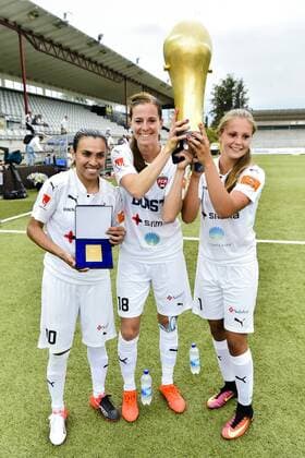 Rosengards Marta Viera Da Silva, Lotta Schelin och Lieke Martens jublar efter fotbollsmatchen i finalen av Svenska cupen mellan Rosengard och Linköping den 28 augusti 2016 i Malmö.  Copyright ChristianxÖrnberg BB160828CO027