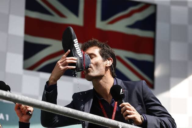 Formel 1, GP von Belgien, Marc Webber trinkt während der Siegerehrung aus einem Schuh Motorsports: FIA Formula One World Championship WM Weltmeisterschaft 2016, Grand Prix of Belgium, Mark Webber (AUS) xHOCHxZWEIx