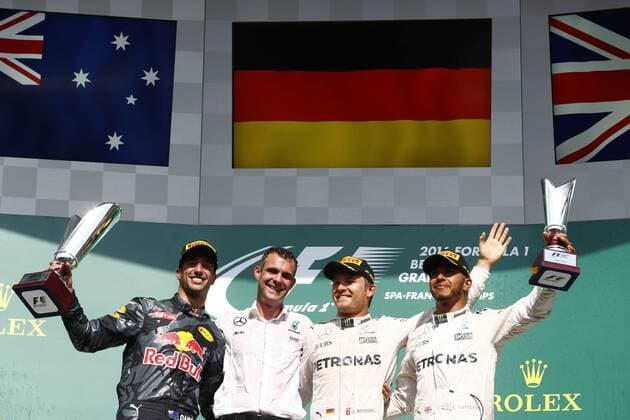 Motorsports: FIA Formula One World Championship WM Weltmeisterschaft 2016, Grand Prix of Belgium, 3 Daniel Ricciardo (AUS, Red Bull Racing), Hywel Thomas (Mercedes AMG Engineering Director), 6 Nico Rosberg (GER, Mercedes AMG Petronas Formula One Team), 44 Lewis Hamilton (GBR, Mercedes AMG Petronas Formula One Team), xHOCHxZWEIx