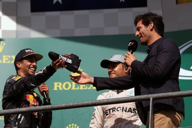 28.08.2016. Spa-Francorchamps, Belgium. F1 Grand Prix of Belgium, Race Day. Red Bull Racing - Daniel Ricciardo shares his champagne from his racing shoe with Mark Webber xLeannexBoonx  ActionPlus11780963