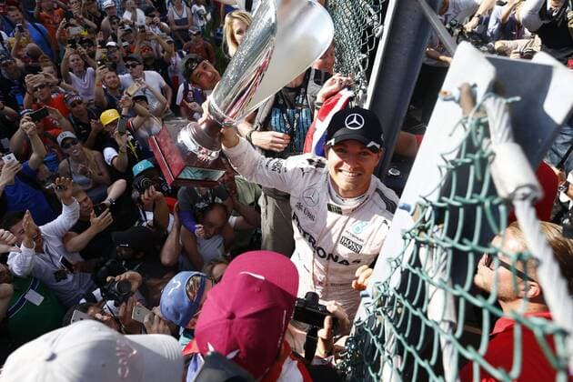 Bilder des Tages - SPORT Formel 1, GP von Belgien, Sieger Nico Rosberg Motorsports: FIA Formula One World Championship WM Weltmeisterschaft 2016, Grand Prix of Belgium, 6 Nico Rosberg (GER, Mercedes AMG Petronas Formula One Team), xHOCHxZWEIx