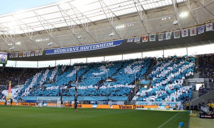 Fußsball Bundesliga: TSG 1899 Hoffenheim - RB Leipzig, 1. Spieltag am 28.08.2016, xmdx, Choreographie der TSG 1899 Hoffenheim Fans TSG 1899 Hoffenheim - RB Leipzig