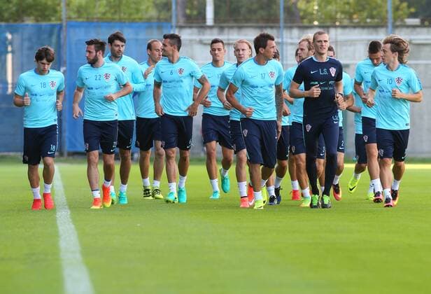 Fußball, Training Nationalteam Kroatien FIFA World Cup WM Weltmeisterschaft Fussball Qualifiers - group I - Croatia training 29.08.2016., Zagreb, Croatia - Croatian national football team did a first training before the match with Turkey.Ante Coric, Duje Cop, Vedran Corluka, Dejan Lovren, Domagoj Vida, Mario Mandzukic, Leonard Sovina, Luka Modric. JuricaxGaloic PIXSELL