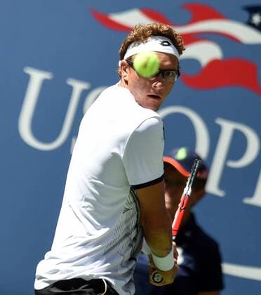 (160830) -- NEW YORK, Aug. 29, 2016 -- Denis Istomin of Uzbekistan returns a shot to Rafael Nadal of Spain during a match of the men s singles first round at the U.S. Open tennis tournament in New York, the United States, Aug. 29, 2016. Nadal won 3-0. ) (SP)U.S.-NEW YORK-TENNIS-U.S. OPEN BaoxDandan 
