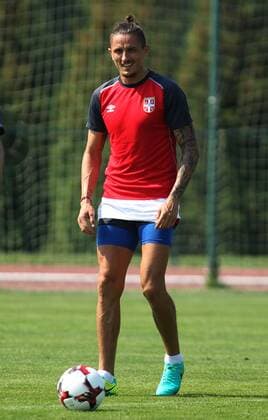 Fußball, Training Nationalteam Serbien 30.08.2016 Stara Pazova Serbia national team Nationalteam training men s football Ljubomir Fejsa : 