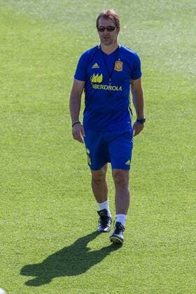 Spanish coach Julen Lopetegui during the second training of the concentration of Spanish football team at Ciudad del Futbol de Las Rozas before the qualifying for the Russia world cup in 2017 August 30, 2016.  (20160830050)