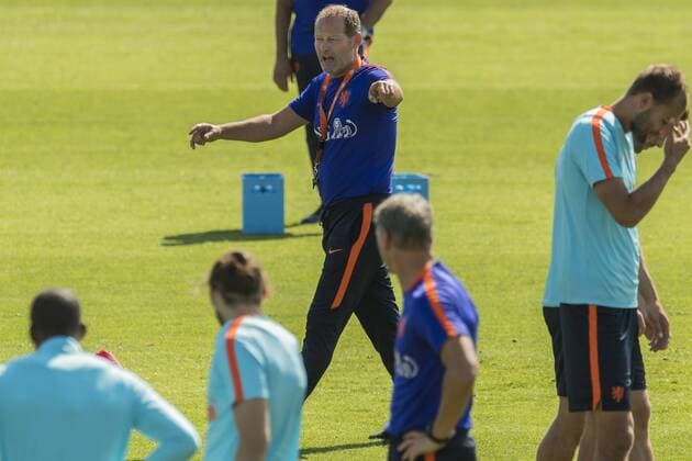 coach Danny Blind of The Netherlandsduring the training session of The Netherlands on August 30, 2016 in Katwijk, The Netherlands. Netherlands Training session 2016 2017 xVIxGerritxvanxKeulenxIVx 6128033