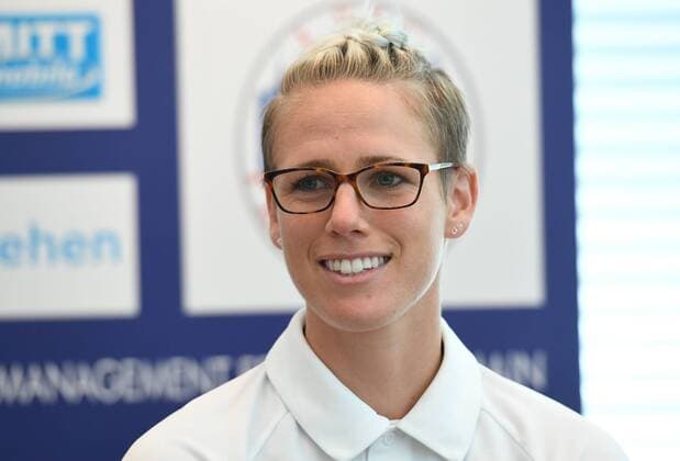 Fußball, 1. BL Damen, 1. FFC Frankfurt Saisoneröffnungs-PK 30.08.2016, xjhx, Fussball 1.Bundesliga Damen, 1.FFC Frankfurt Saisoneröffnungpressekonferenz 2016 2017, emspor v.l. Sophie Schmidt (1.FFC Frankfurt) Frankfurt am Main