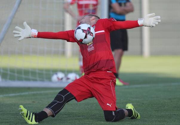 Fußball, Nationalteam Österreich Training SOCCER - FIFA World Cup WM Weltmeisterschaft Fussball 2018 quali, GEO vs AUT VIENNA,AUSTRIA,30.AUG.16 - SOCCER - FIFA World Cup 2018, european qualifiers, OEFB international match Länderspiel Georgia vs Austria, preview, training. Image shows Andreas Lukse (AUT). GEPAxpictures xChristianxOrt