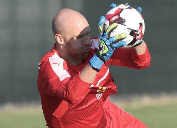 SOCCER - FIFA World Cup WM Weltmeisterschaft Fussball 2018 quali, GEO vs AUT VIENNA,AUSTRIA,30.AUG.16 - SOCCER - FIFA World Cup 2018, european qualifiers, OEFB international match Länderspiel Georgia vs Austria, preview, training. Image shows Robert Almer (AUT). GEPAxpictures xChristianxOrt