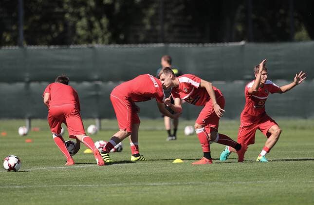 SOCCER - FIFA World Cup WM Weltmeisterschaft Fussball 2018 quali, GEO vs AUT VIENNA,AUSTRIA,31.AUG.16 - SOCCER - FIFA World Cup 2018, european qualifiers, OEFB international match Länderspiel Georgia vs Austria, preview, training. Image shows Stefan Stangl and Florian Klein (AUT). GEPAxpictures xChristianxOrt