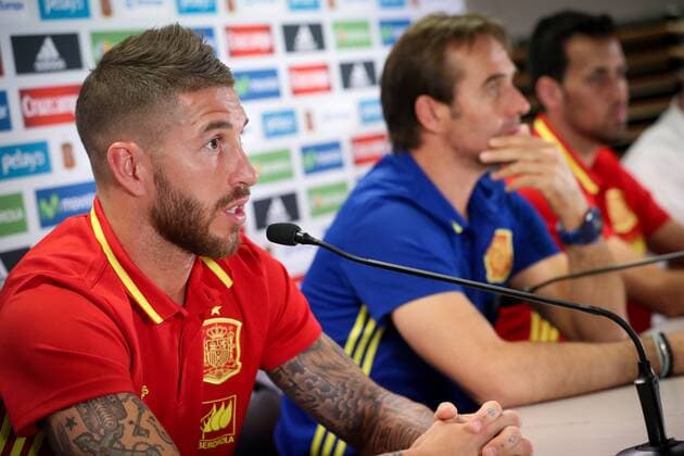 Spain s Sergio Ramos, Spain s head coach Julen Lopetegui and Spain s Sergio Busquets pictured during a press conference PK Pressekonferenz of the Spanish national soccer team, on Wednesday 31 August 2016, in Brussels. Tomorrow Spain is playing a friendly game against Belgian national soccer team Red Devils. VIRGINIExLEFOUR  x04922624x
