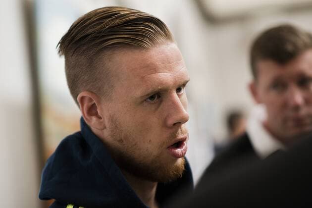Fußball, Pressekonferenz Nationalteam Schweden 160901 Pontus Jansson mixed zone Training Nationalmannschaft SWE den 9 september 2016 i Stockholm  Copyright: SIMONxHASTEGARD BB160901BB130