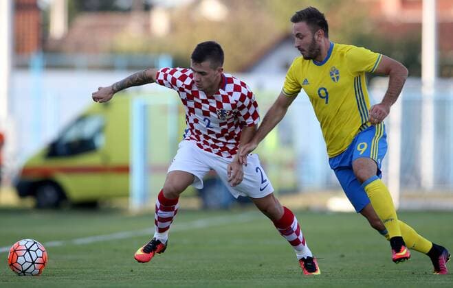 UEFA European Under-21 Championship Qualifications, Croatia - Sweden 01.09.2016., Koprivnica - Qualifying group stage of the 2017 UEFA European Under-21 Championship, group 6, Croatia - Sweden. Karlo Bartolec, Muamer Tankovic.  IgorxKralj PIXSELL