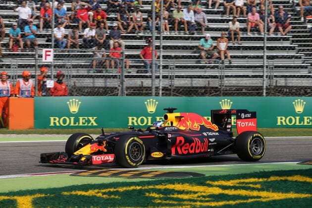 Italian Grand Prix, Monza 01 - 04 September 2016 - Free Practice 1, Daniel Ricciardo (AUS) Red Bull Racing RB12 