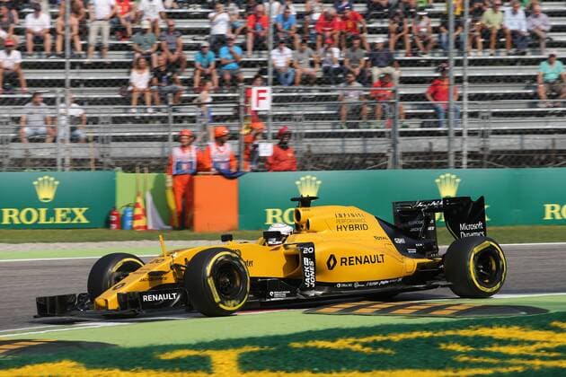 Italian Grand Prix, Monza 01 - 04 September 2016 - Free Practice 1, Kevin Magnussen (DEN) Renault F1 Team RS16 