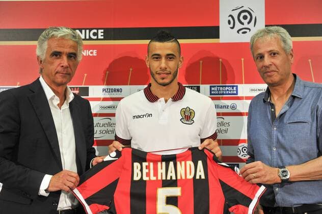Younes Belhanda (ogcnice) - Lucien Favre (ogcnice) - Jean Pierre rivere (president ogcnice) - Fussball Frankreich, Ligue 1, Pressetermin Neuzugang OGC Nice - 02 09 2016 NorbertScanella Panoramic 
