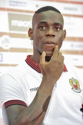 Mario Balotelli (ogcnice) - Fussball Frankreich, Ligue 1, Pressetermin OGC Nice - 02 09 2016 NorbertScanella Panoramic 