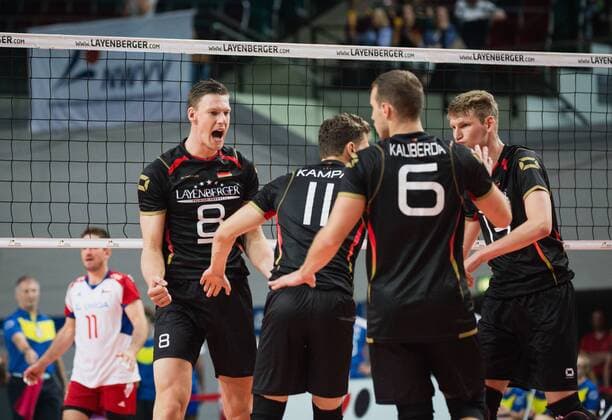 Bremen, Deutschland, 02.09.2016: Volleyball Länderspiel - Deutschland - Tschechien. Jubel Marcus Böhme Boehme (Deutschland 8), Christian Fromm (Deutschland 1), Denys Kaliberda (Deutschland 6), Simon Hirsch (Deutschland 13)