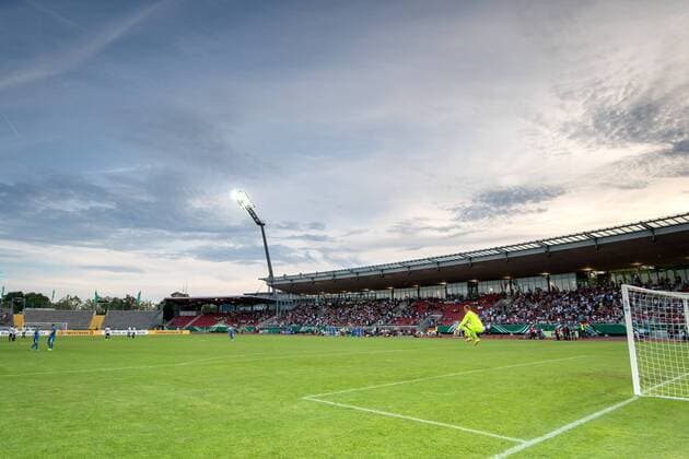 Fußball, Stadiongeschichte KSV Hessen-Kassel 2. September 2016: Kassel, Fussball U21 U 21 Testspiel: Deutschland - Slowakei: Das Auestadion in Kassel, Heimstätte vom Fußballverein Hessen Kassel.