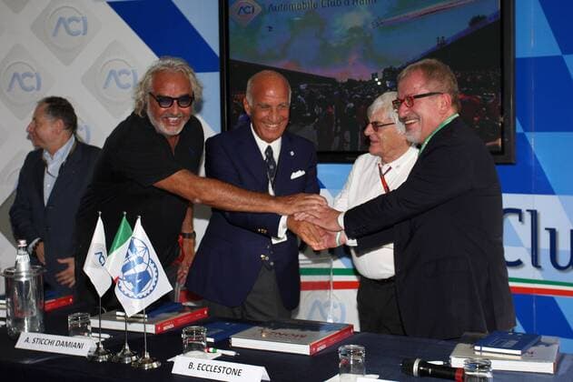 Italian Grand Prix, Monza 01 - 04 September 2016 - Aci finalize Monza agreement with FOM, (L-R) Flavio Briatore (ITA), Dr. Angelo Sticchi Damiani (ITA) Aci Csai President, Bernie Ecclestone (GBR), President and CEO of FOM and Roberto Maroni (ITA) Lombardia Region President 