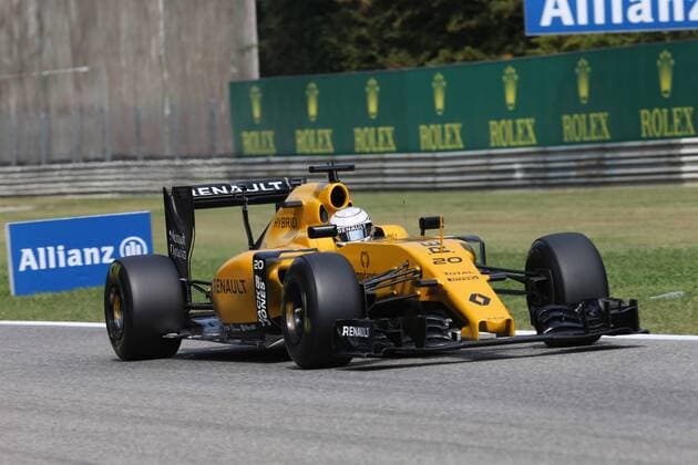 Italian Grand Prix, Monza 01 - 04 September 2016 - Free Practice 2, Kevin Magnussen (DEN) Renault F1 Team RS16 