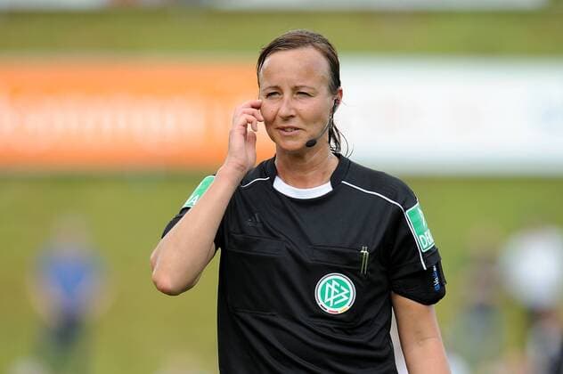 Schiedsrichterin Inka Mueller-Schmaeh ( Potsdam ) 03.09.2016 --- Fussball --- 1. Bundesliga --- MSV Duisburg vs SGS Essen Duisburg Copyright: xThienelx Eibner-Pressefotox EP_ttl
