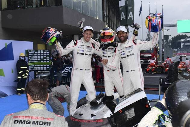 1 PORSCHE TEAM (DEU) PORSCHE 919 HYBRID LMP1 TIMO BERNHARD (DEU) MARK WEBBER (AUS) BRENDON HARTLEY (NZL) AUTOMOBILE : WEC - 6 Stunden von Mexico - 03 09 2016 VisionSport Panoramic 