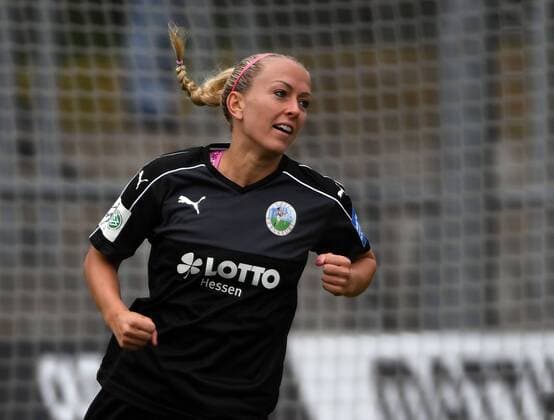04.09.2016, xblx, Fussball 1.Bundesliga Damen, 1.FFC Frankfurt - Borussia Moenchengladbach, emspor v.l. Mandy Islacker (1.FFC Frankfurt) celebrate the goal, Torjubel zum 1:0 Frankfurt am Main