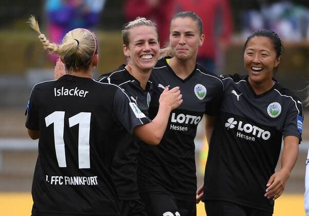 04.09.2016, xblx, Fussball 1.Bundesliga Damen, 1.FFC Frankfurt - Borussia Moenchengladbach, emspor v.l. Mandy Islacker (1.FFC Frankfurt), Sophie Schmidt (1.FFC Frankfurt), Ana-Maria Crnogorcevic (1.FFC Frankfurt), Yuki Nagasato (1.FFC Frankfurt) celebrate the goal, Torjubel zum 2:0 Frankfurt am Main