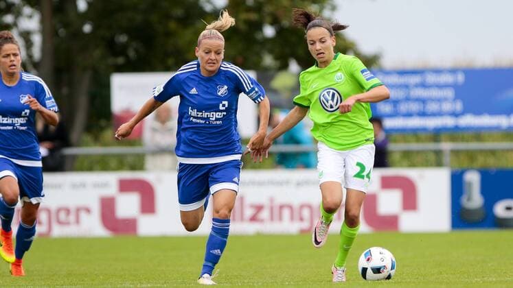 vl Isabelle Meyer (Sand, 23), Joelle Wedemeyer (Wolfsburg, 24) Zweikampf, Duell, duell, tackle, Tackling, Aktion, action, Fußball,Allianz Frauen Bundesliga, SC Sand - VfL Wolfsburg, xtgx