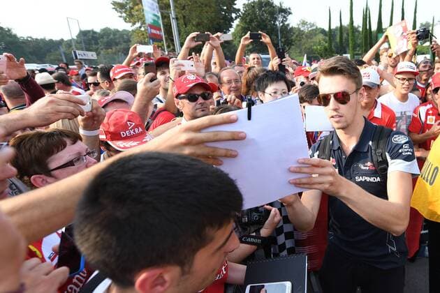 Motorsports: FIA Formula One World Championship WM Weltmeisterschaft 2016, Grand Prix of Italy, 26 Daniil Kvyat (RUS, Scuderia Toro Rosso), xHOCHxZWEIx