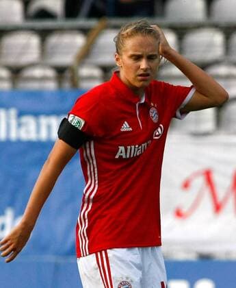 DEU, FFB, Allianz-Bundesliga, FC Bayern Muenchen vs. SC Freiburg 03.09.2016, Gruenwalder Stadion, Muenchen, DEU, FFB, Allianz-Bundesliga, FC Bayern Muenchen vs. SC Freiburg, im Bild Vivianne Miedema (FC Bayern Muenchen, 10) nordphotoxRMG